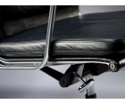 Silla oficina EA 217 SOFT PAD / Cuero italiano Nero - Fab. Italia